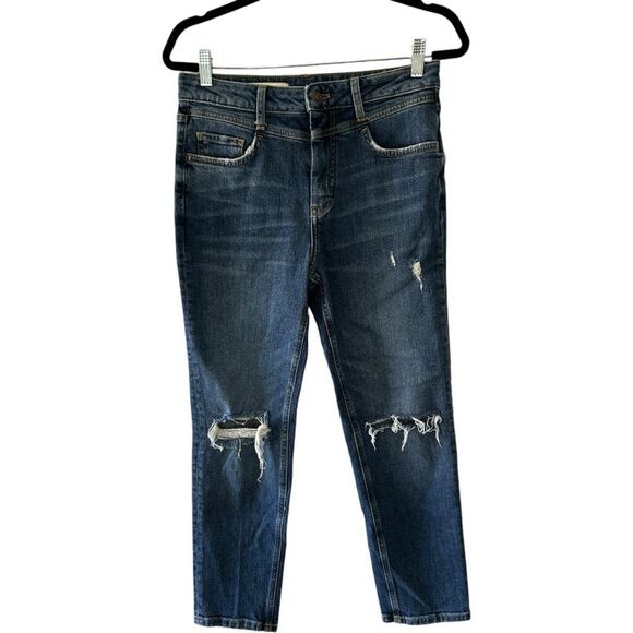 Pilcro Anthropologie Medium Wash Cropped Jeans Size 28 High Rise Distressed Slim - Picture 1 of 15